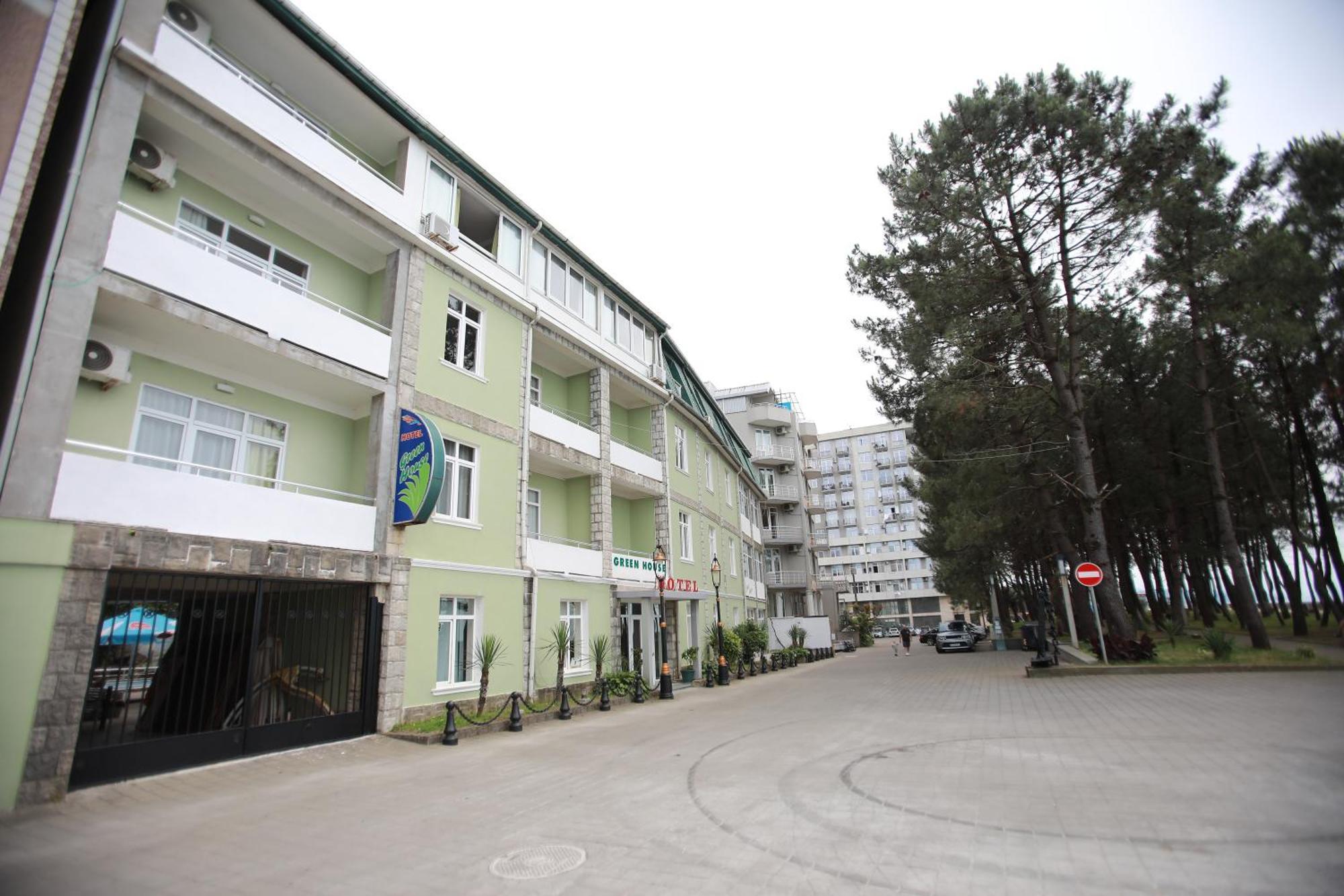 Green House Hotel Kobuleti ภายนอก รูปภาพ