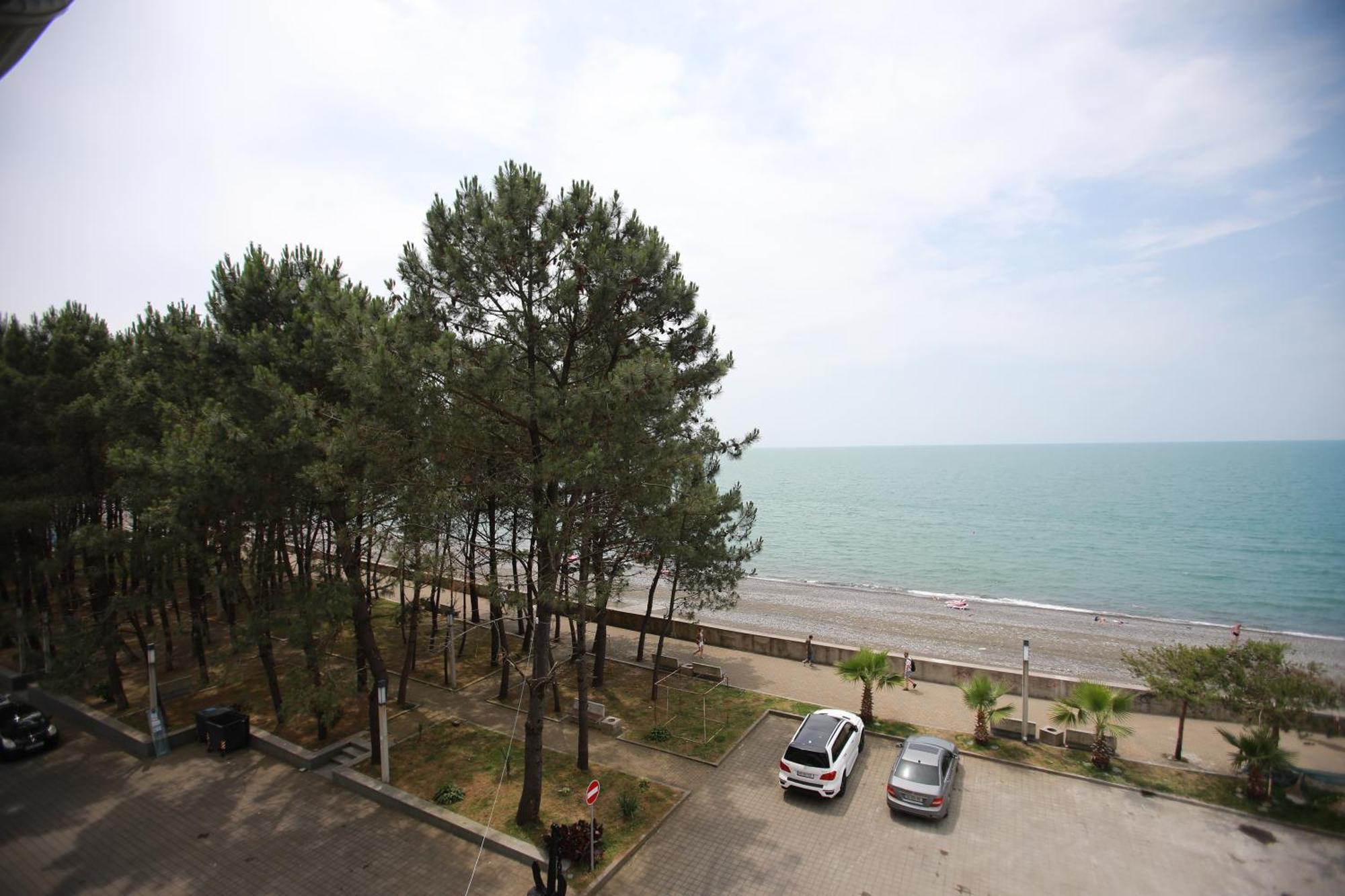 Green House Hotel Kobuleti ภายนอก รูปภาพ
