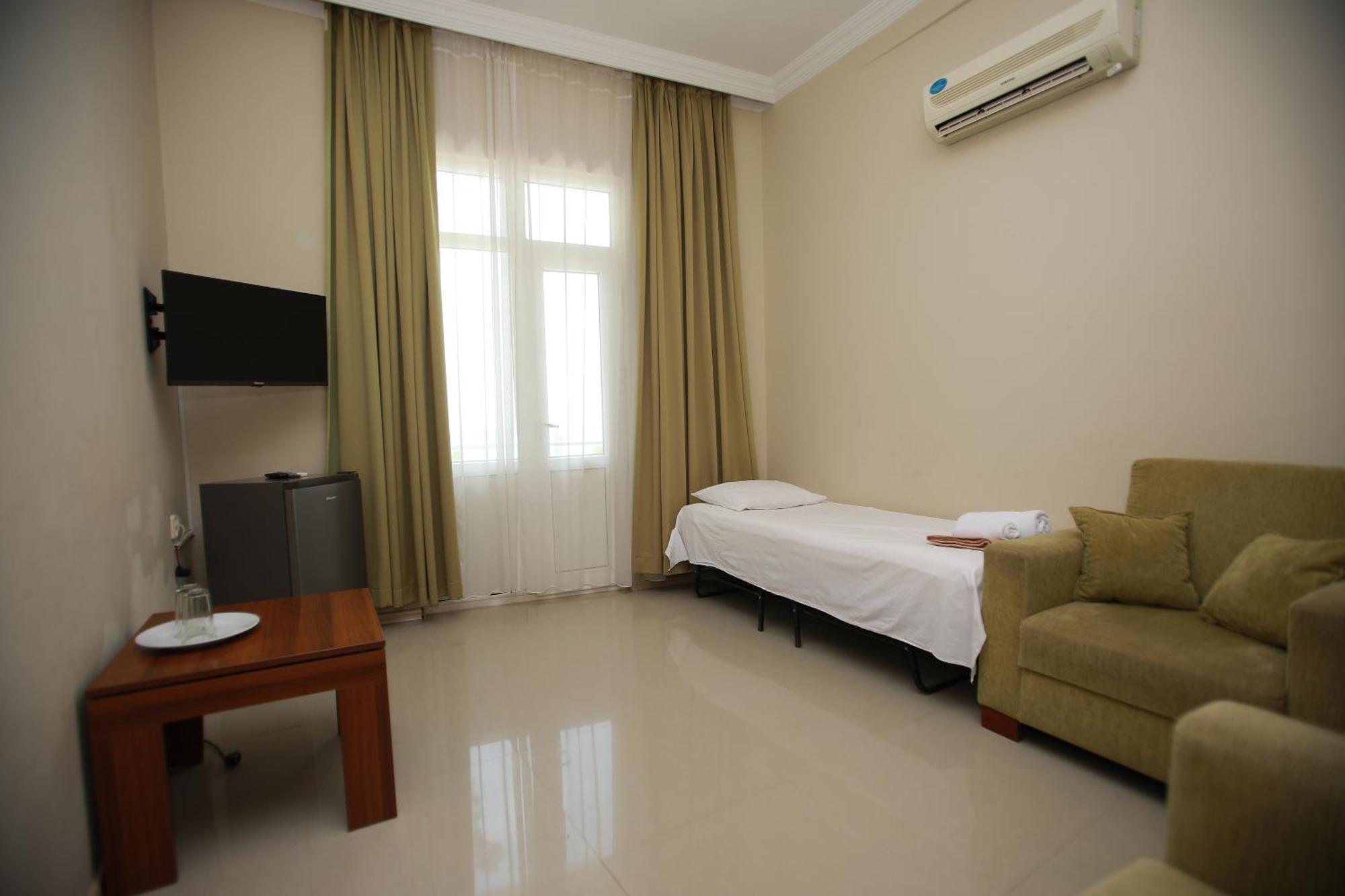 Green House Hotel Kobuleti ภายนอก รูปภาพ