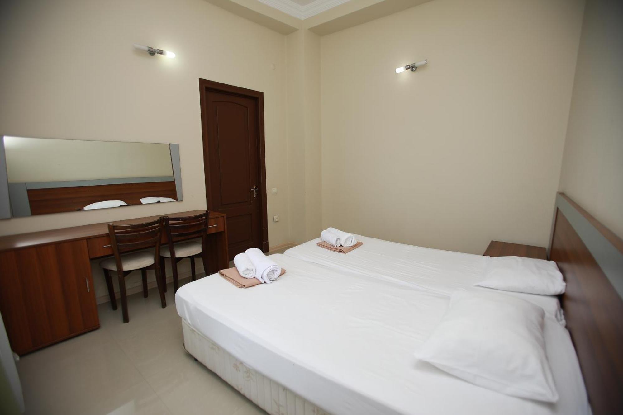 Green House Hotel Kobuleti ภายนอก รูปภาพ